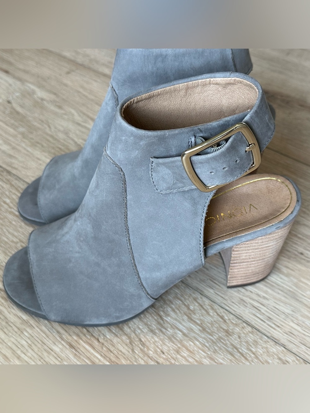 Vionic Gray Suede Perk Blakely Open toe Sling Back Peep-Toe Bootie with Buckle
